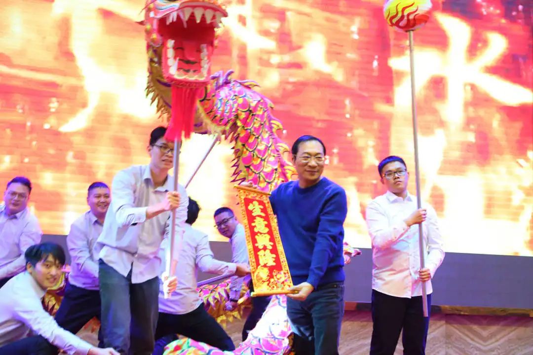 金虎迎新·領(lǐng)跑2022 | 集團年度總結(jié)會暨新年晚會完美落幕！(圖16)