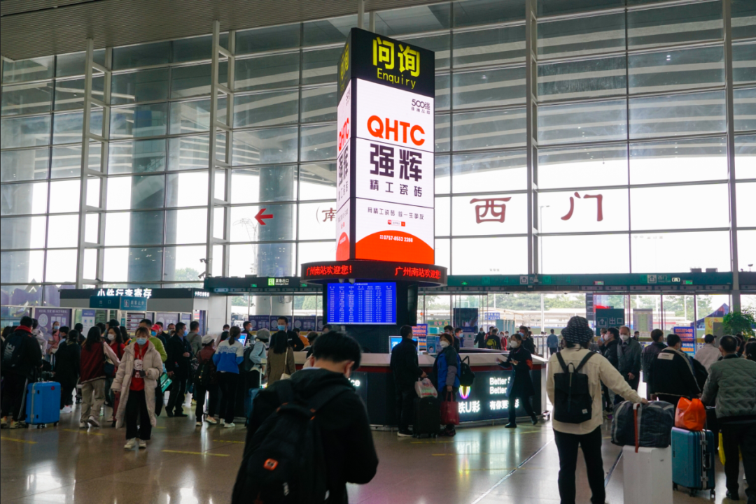 開年“第一炮”！強(qiáng)輝高鐵廣告開啟“霸屏”模式！(圖4)